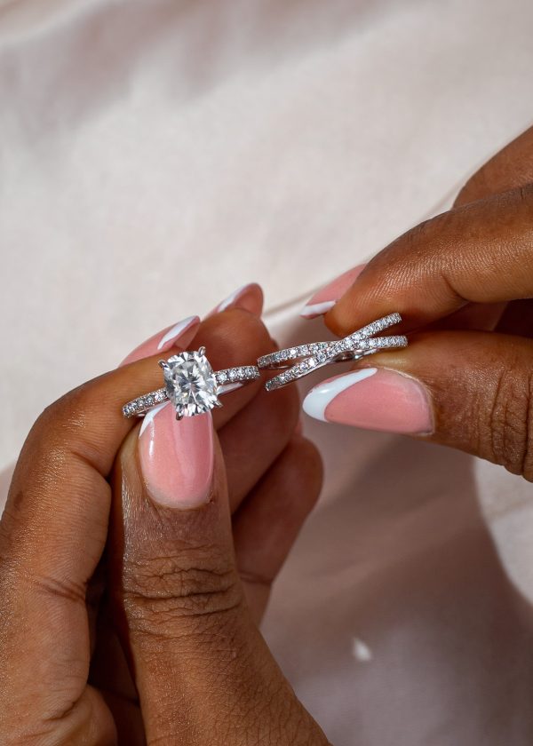 3CT Cushion Cut with Infinity Band VVS MOISSANITE Bridal Set