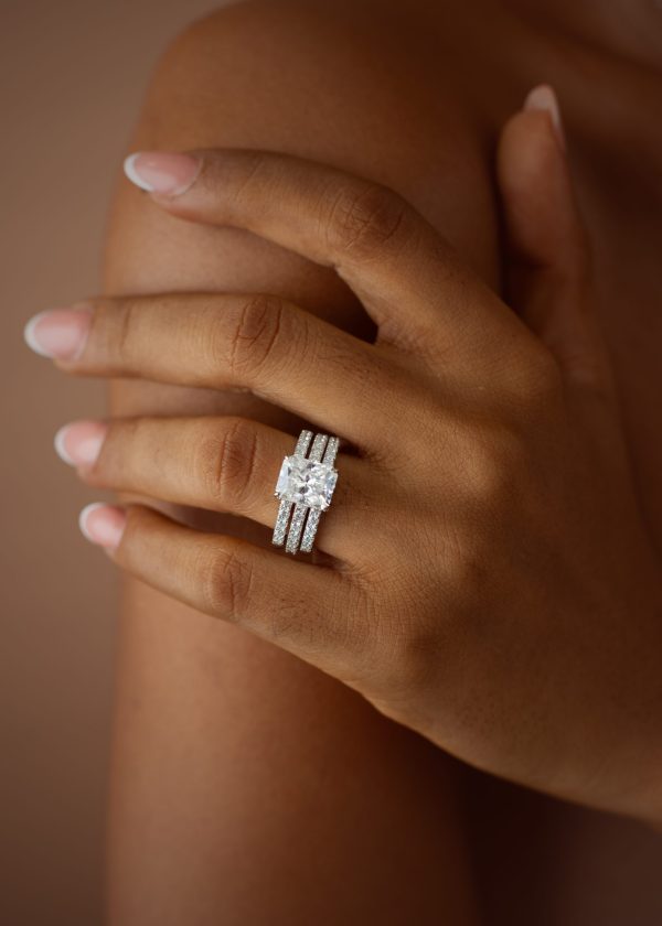 4CT Radiant cut VVS Moissanite with Stackable Band