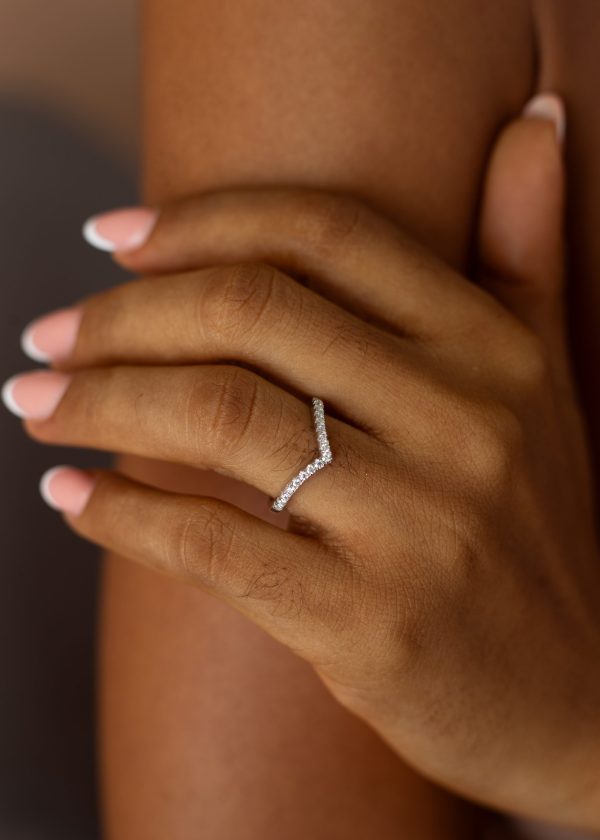 V Shaped VVS Moissanite Wedding Band