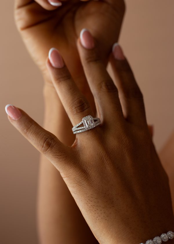 1CT Emerald Cut with Halo VVS MOISSANITE Bridal Set