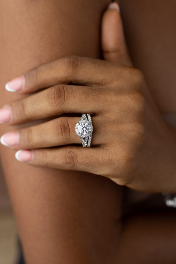 2CT Round cut with Halo VVS MOISSANITE Bridal Set