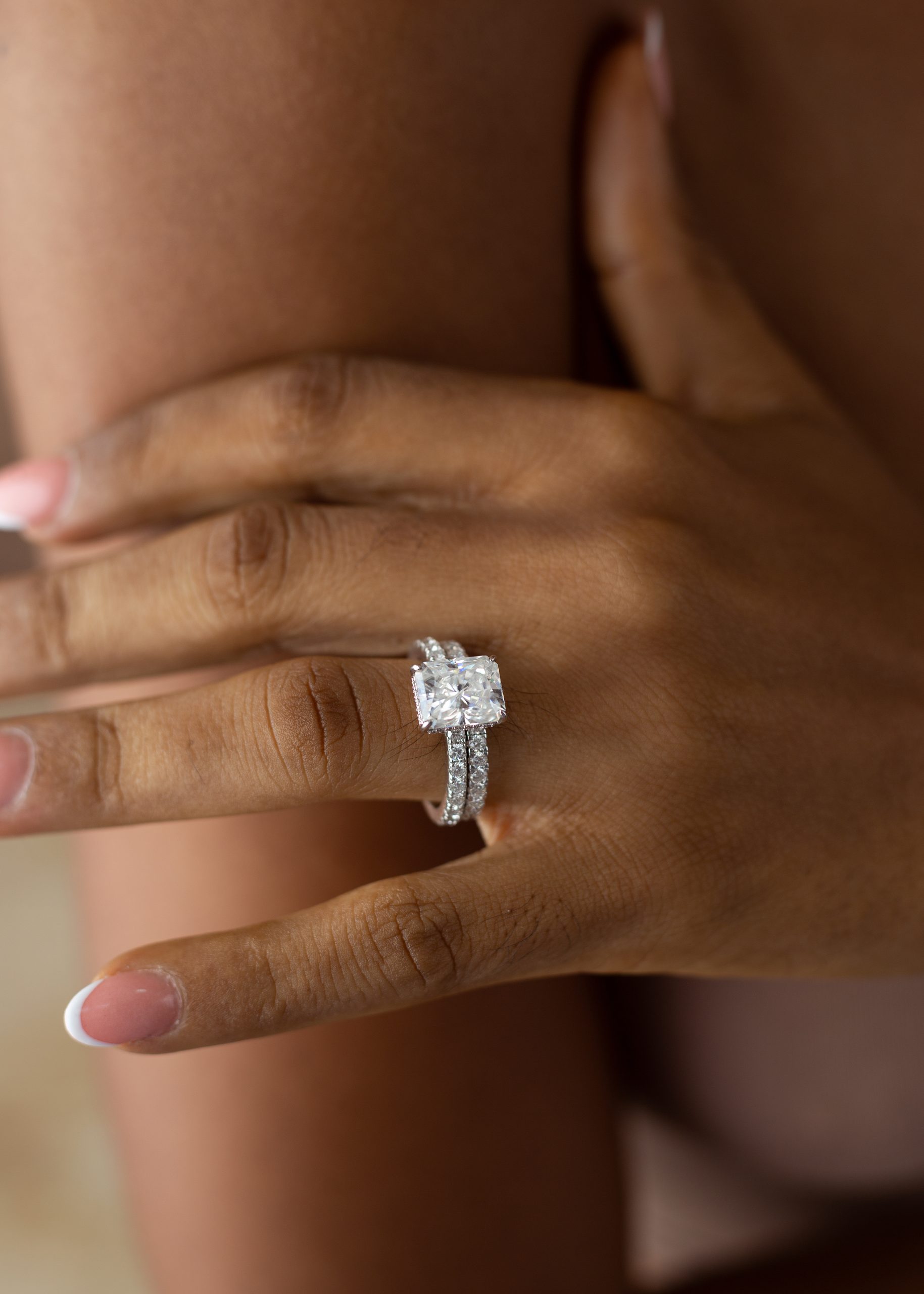 4CT Radiant cut VVS MOISSANITE Bridal Set