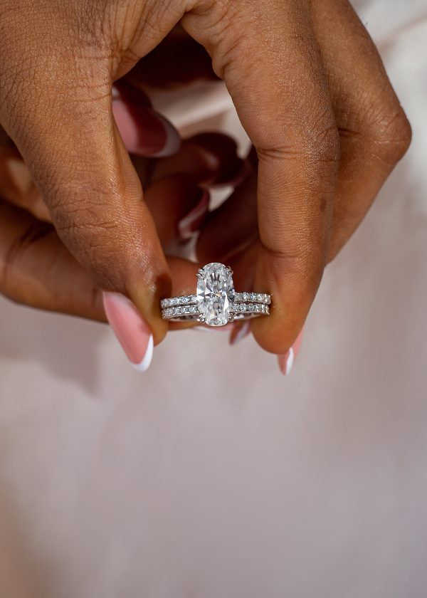 4CT Elongated Oval Cut VVS MOISSANITE Bridal Set