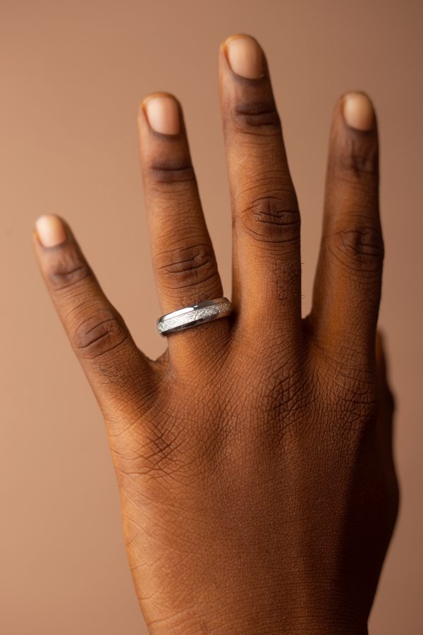 5MM Metalic Silver with Inlaid design Tungsten Cabride Groom Wedding Band