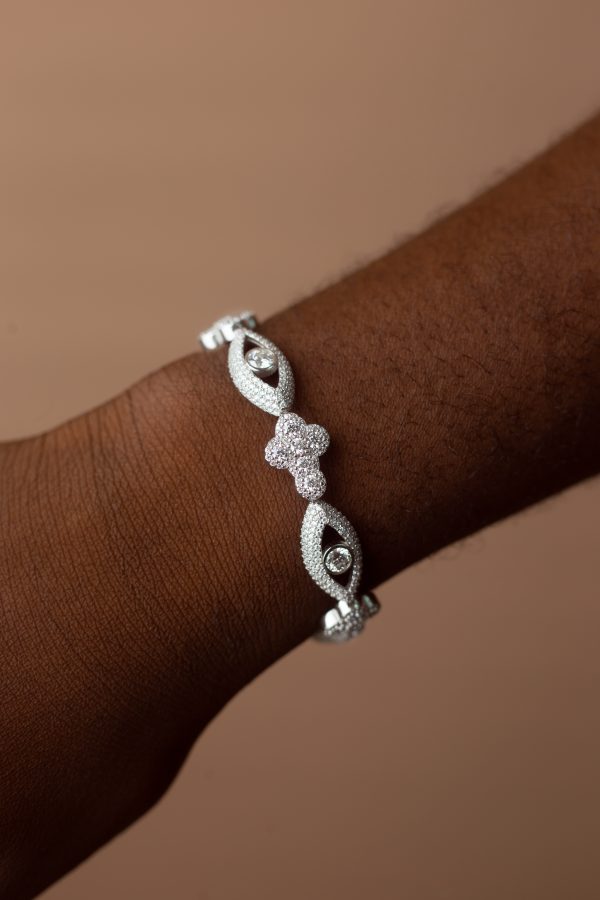 Cross Eye VVS MOISSANITE Cuban Bracelet