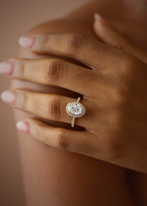 2.5CT Elongated Oval Cut VVS MOISSANITE Engagement Ring