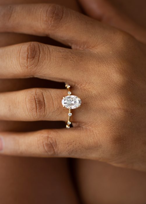 2.5CT Elongated Oval Cut VVS MOISSANITE Engagement Ring