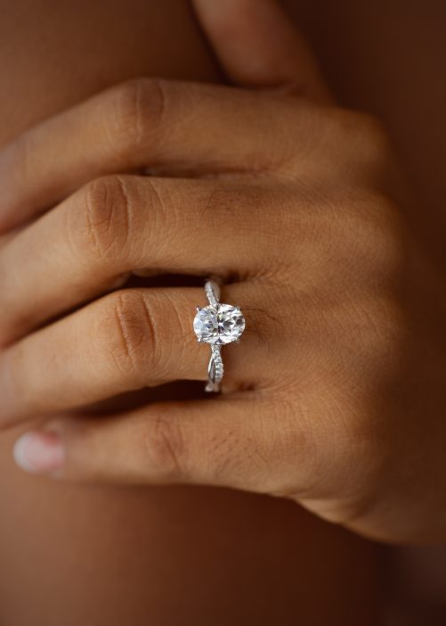 2CT Oval Cut VVS MOISSANITE Engagement Ring